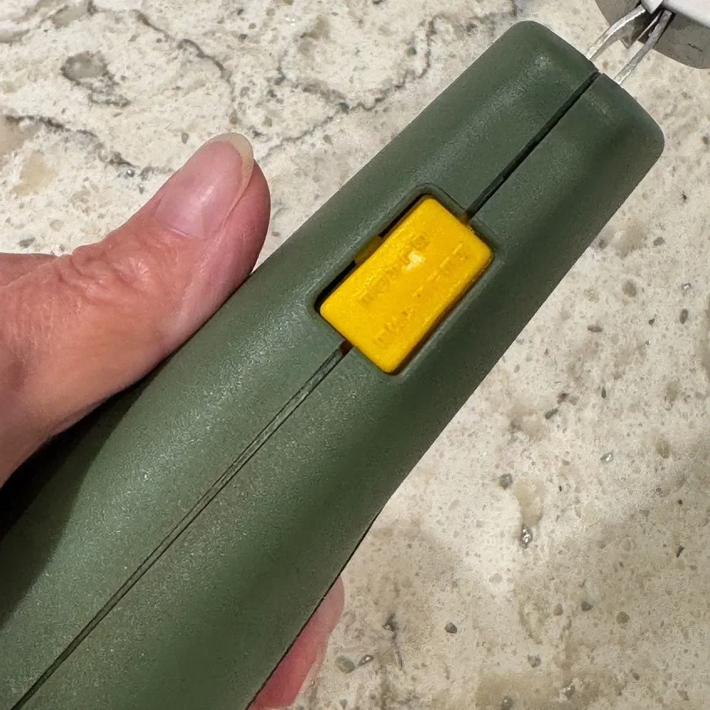 American Angler Ultra, Electric Knife. Great Condition. G12
